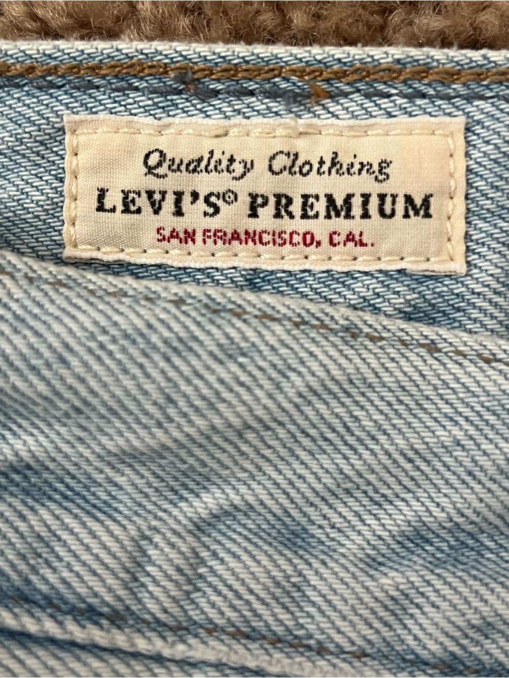 Levi’s Baggy Dad High-Rise Wide Leg Jeans in Light Acid Washed Blue - Picture 2 of 10